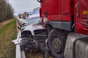 Houston, TX: Top 5 18 Wheeler Accident Attorneys Reviewed