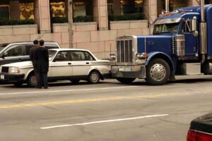 What Sets Big Rig Accidents Apart: An Attorney Explains